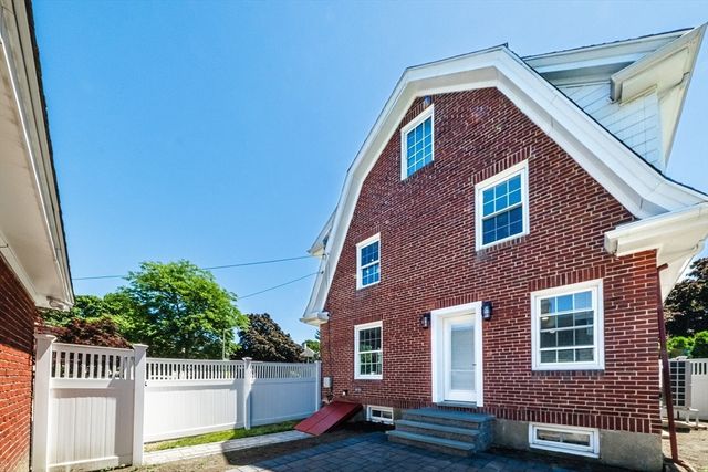 8 Horace Road, Belmont, MA 02478