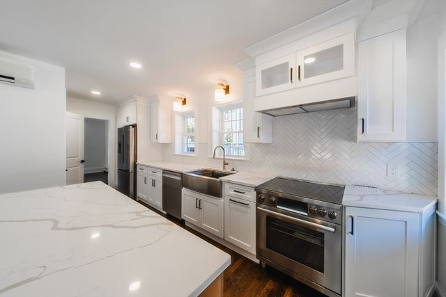 8 Horace Road, Belmont, MA 02478