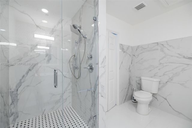1221 SE 10th St, Deerfield Beach, FL 33441