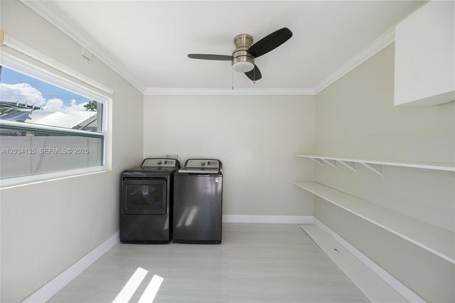 1221 SE 10th St, Deerfield Beach, FL 33441