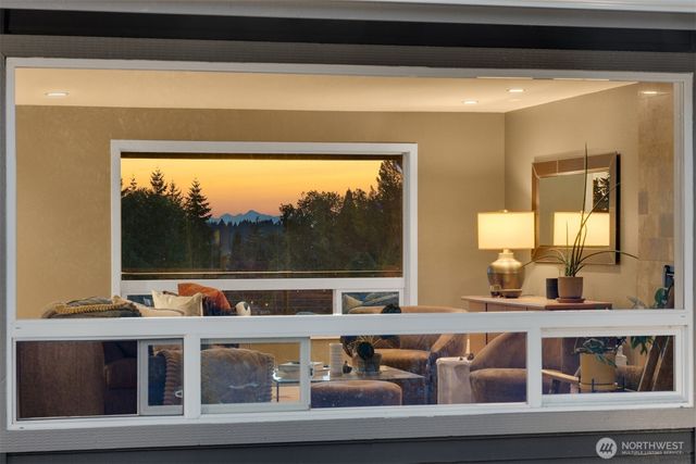 14350 160th Place NE, Woodinville, WA 98072