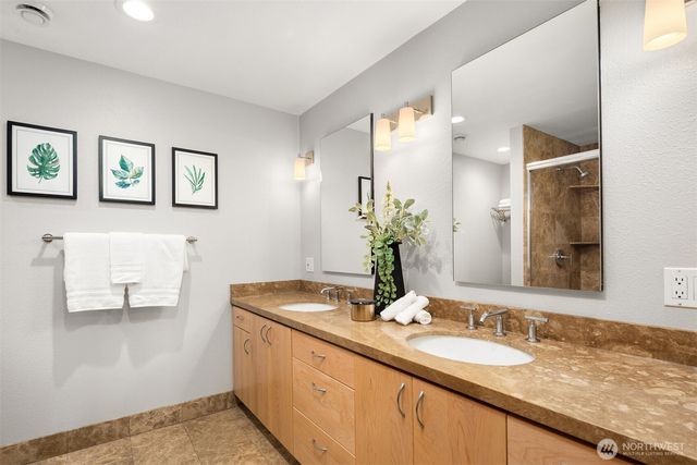 14350 160th Place NE, Woodinville, WA 98072