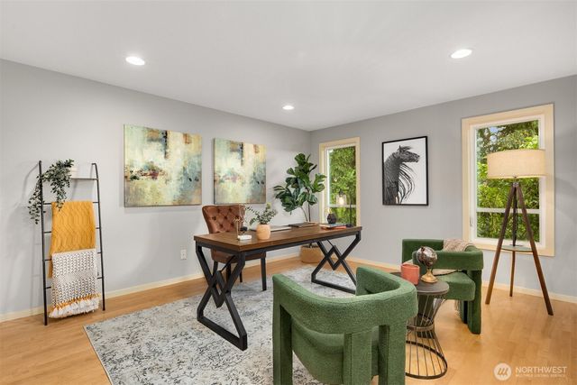 14350 160th Place NE, Woodinville, WA 98072