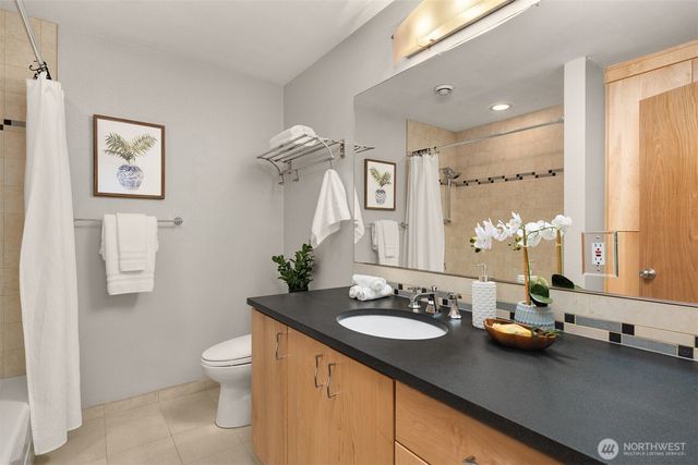 14350 160th Place NE, Woodinville, WA 98072