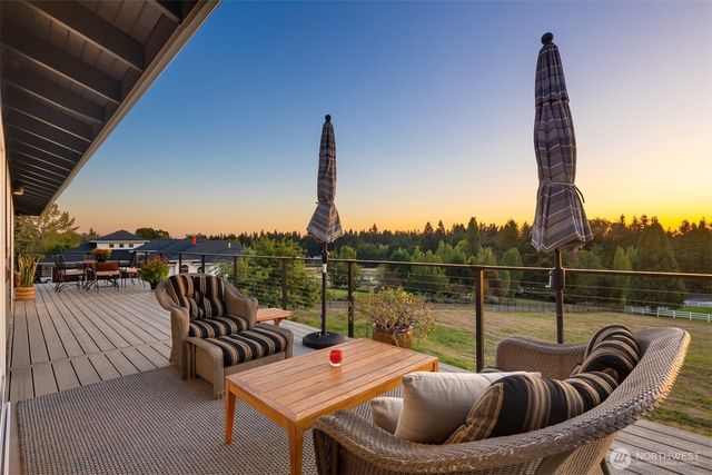 14350 160th Place NE, Woodinville, WA 98072