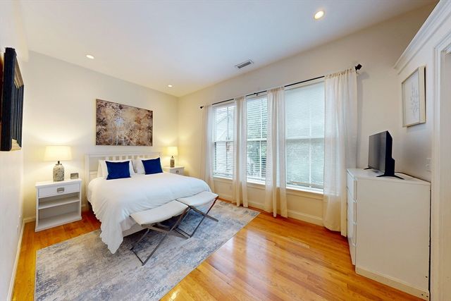 2 Harvard Square 2Furnished, Brookline, MA 02445