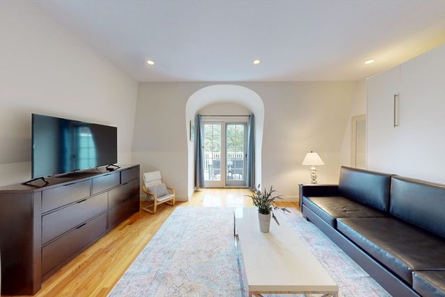 2 Harvard Square 2Furnished, Brookline, MA 02445