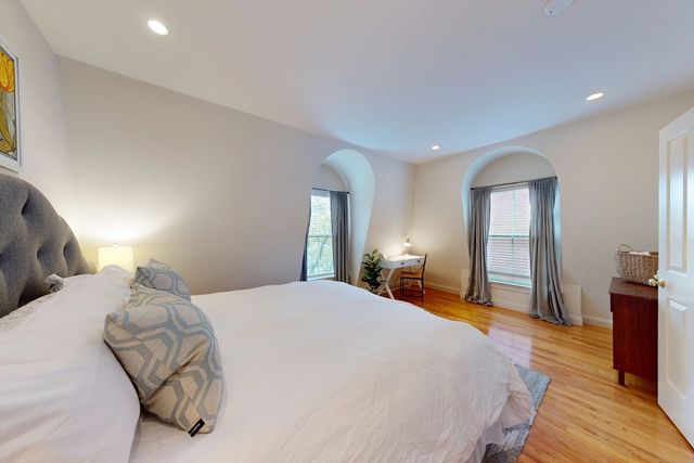 2 Harvard Square 2Furnished, Brookline, MA 02445