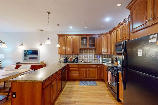 2 Harvard Square 2Furnished, Brookline, MA 02445