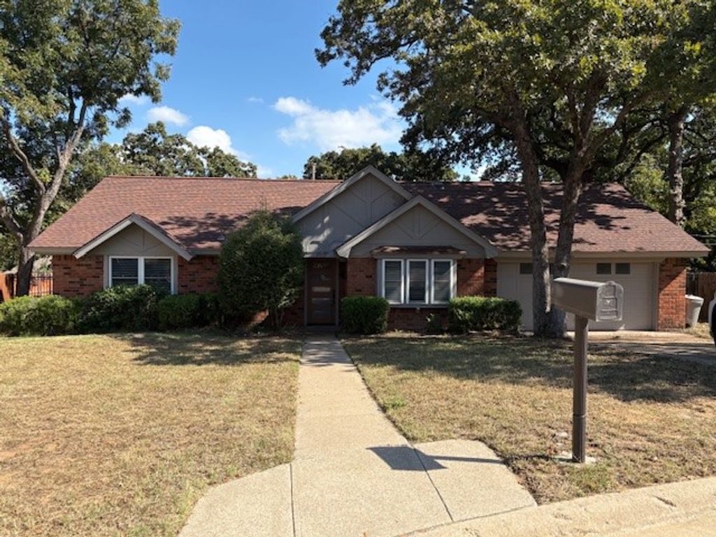 3909 Rustic Forest Trail, Arlington, TX 76016