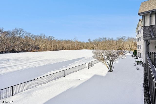 45 Park Edge 45, Berkeley Heights Twp., NJ 07922