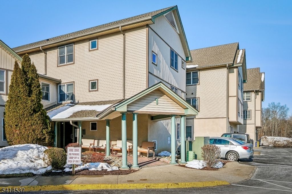 45 Park Edge 45, Berkeley Heights Twp., NJ 07922