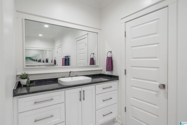 5549 LAKES EDGE DRIVE, Hoover, AL 35242