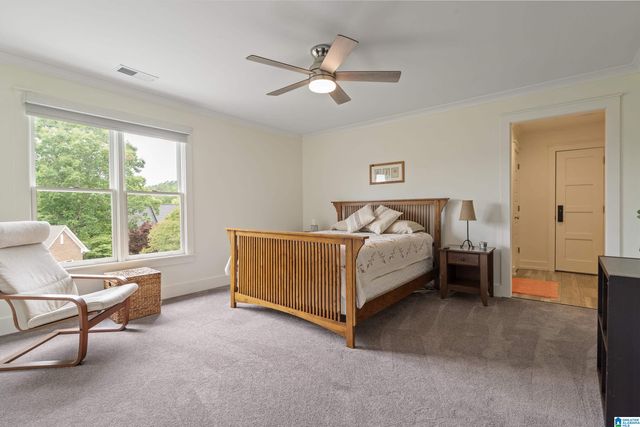 5549 LAKES EDGE DRIVE, Hoover, AL 35242