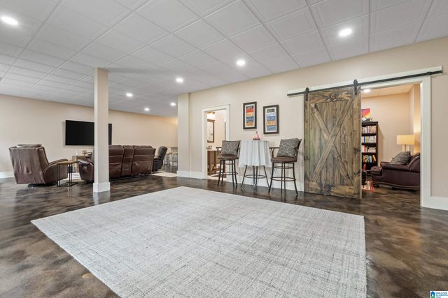 5549 LAKES EDGE DRIVE, Hoover, AL 35242
