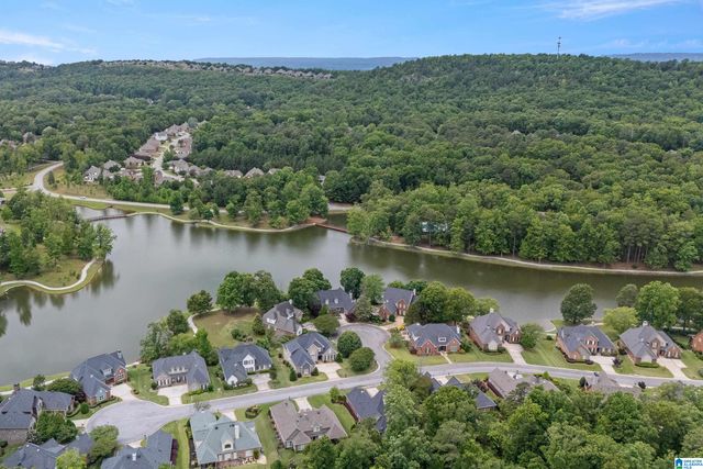 5549 LAKES EDGE DRIVE, Hoover, AL 35242