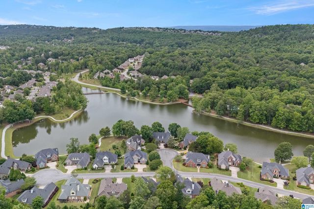 5549 LAKES EDGE DRIVE, Hoover, AL 35242