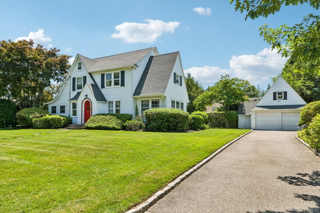 120 William Street, East Williston, NY 11596