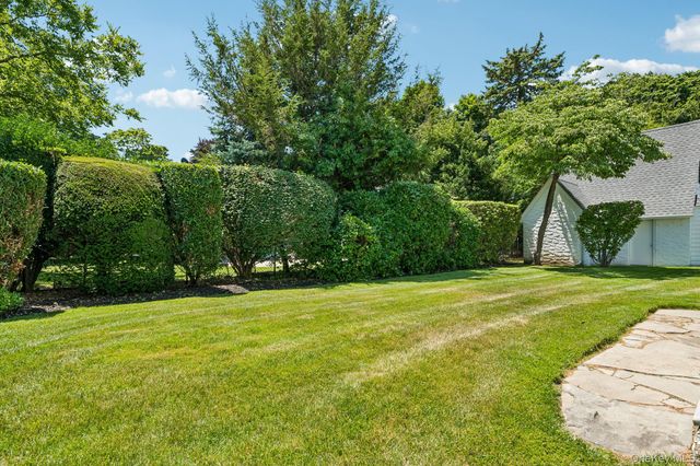 120 William Street, East Williston, NY 11596