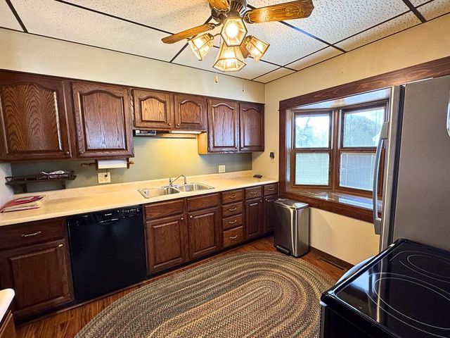 720 Monroe AVENUE, Racine, WI 53405