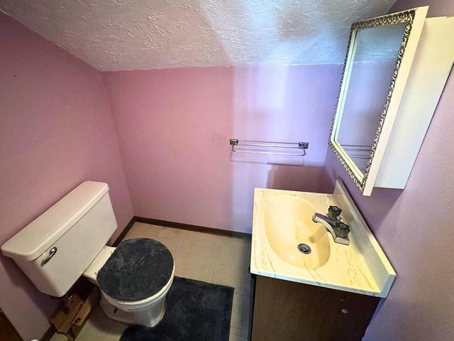 720 Monroe AVENUE, Racine, WI 53405