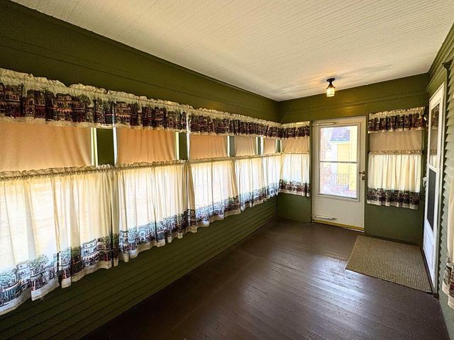 720 Monroe AVENUE, Racine, WI 53405