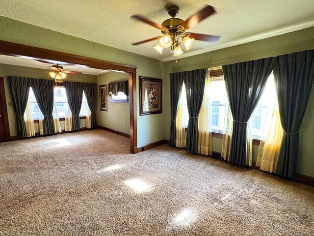 720 Monroe AVENUE, Racine, WI 53405