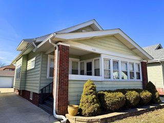 720 Monroe AVENUE, Racine, WI 53405