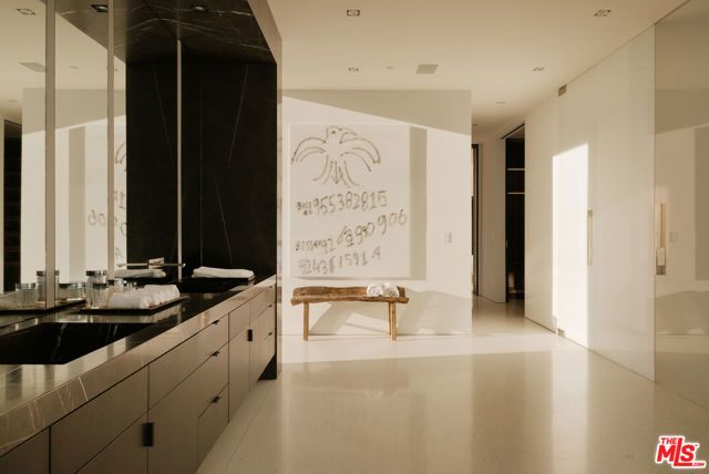 9265 Robin Drive, Los Angeles, CA 90069