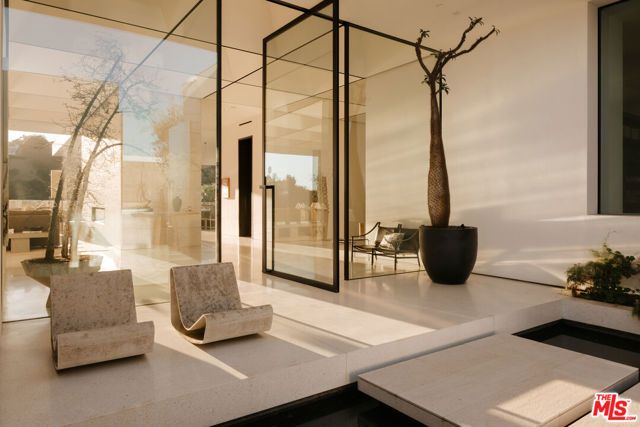 9265 Robin Drive, Los Angeles, CA 90069