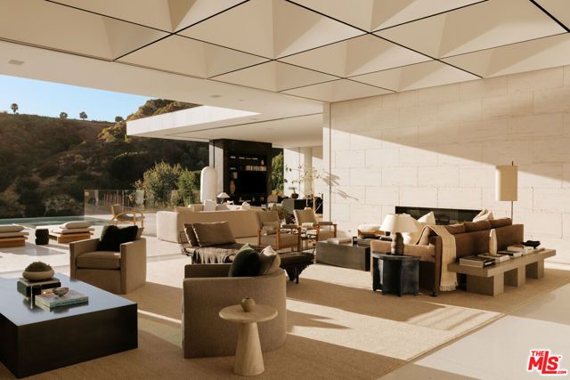 9265 Robin Drive, Los Angeles, CA 90069