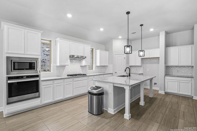 309 KILMARNOCK, Boerne, TX 78015