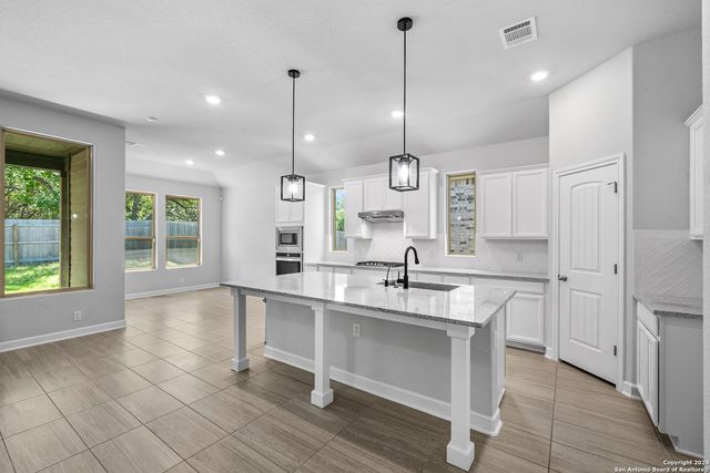 309 KILMARNOCK, Boerne, TX 78015