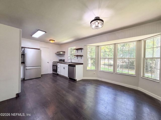 321 PARADISE Circle, Satsuma, FL 32189