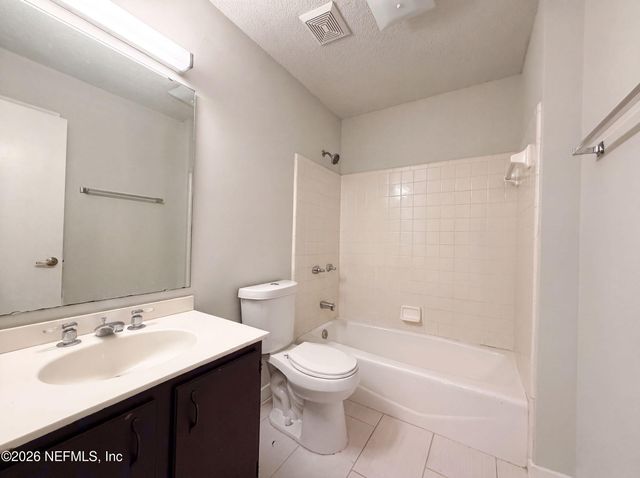 321 PARADISE Circle, Satsuma, FL 32189