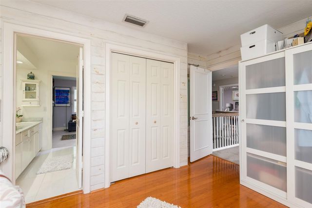 4721 W SAN MIGUEL STREET, Tampa, FL 33629