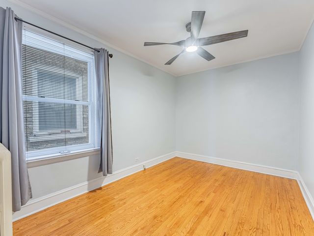 5248 W Wellington Avenue, Chicago, IL 60641