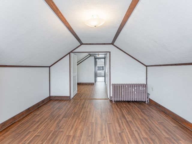 5248 W Wellington Avenue, Chicago, IL 60641