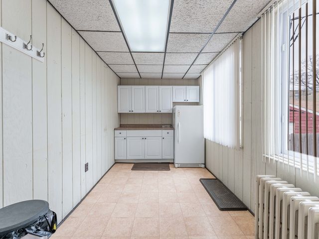 5248 W Wellington Avenue, Chicago, IL 60641