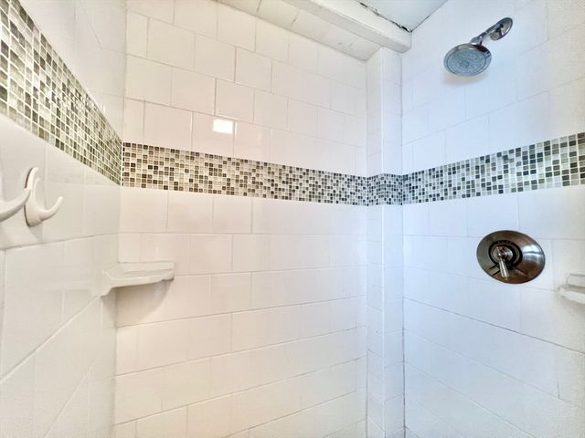 26 Chiswick Rd 6, Boston, MA 02135