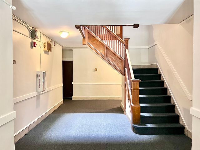 26 Chiswick Rd 6, Boston, MA 02135