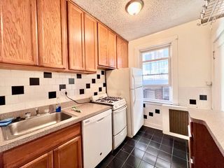26 Chiswick Rd 6, Boston, MA 02135