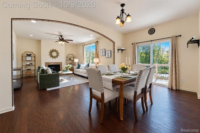 27363 Victoria Road, Novi, MI 48374