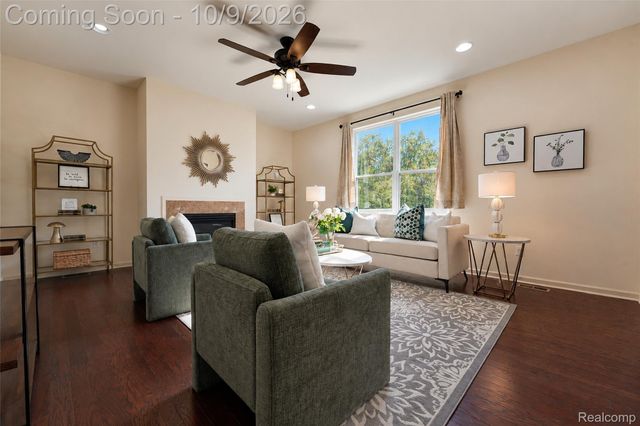 27363 Victoria Road, Novi, MI 48374
