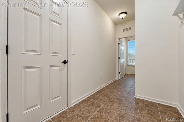 27363 Victoria Road, Novi, MI 48374