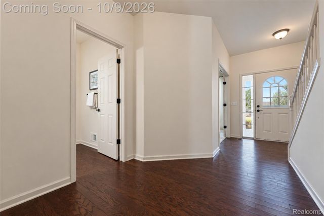27363 Victoria Road, Novi, MI 48374