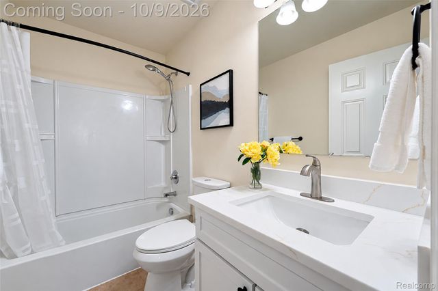 27363 Victoria Road, Novi, MI 48374