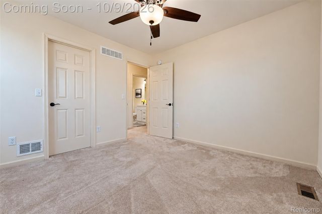 27363 Victoria Road, Novi, MI 48374