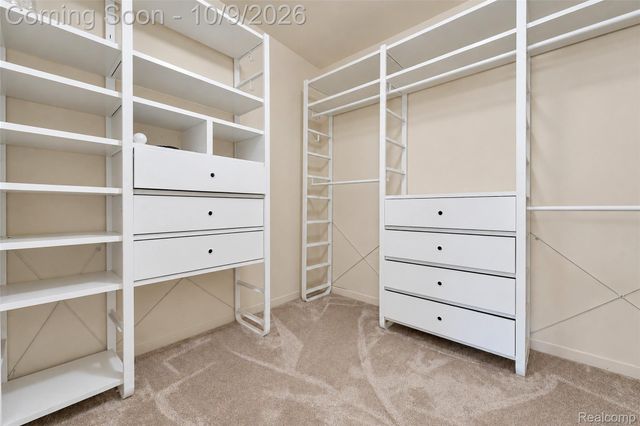 27363 Victoria Road, Novi, MI 48374