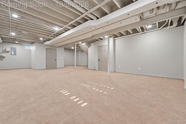 27363 Victoria Road, Novi, MI 48374